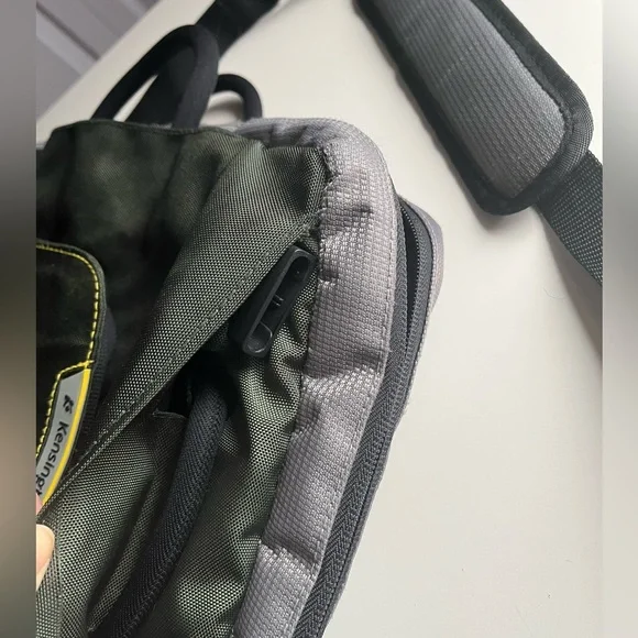 Kensington Laptop computer case - Picture 5 of 7